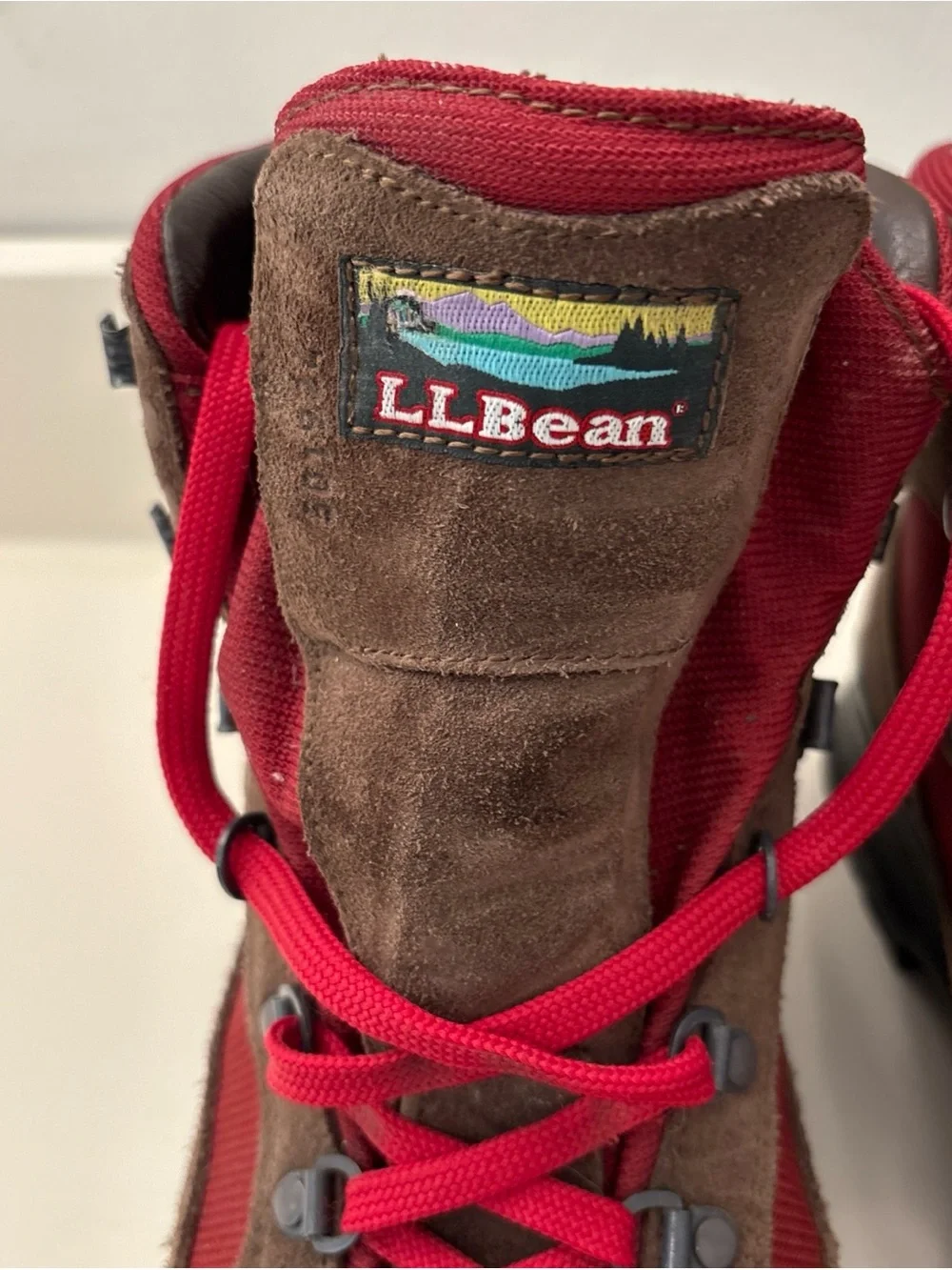 LL BEAN cresta 8000 men’s hiking boot goretex with vibram sole size 9